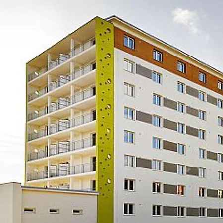 Moderny Apartman S Parkovanim Bratislava Exterior foto